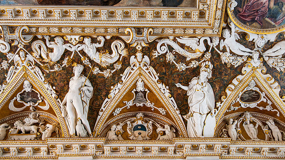 details inside of Doge's Palace