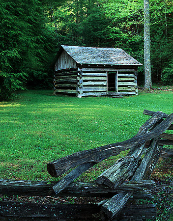 Cades Cove cabin
