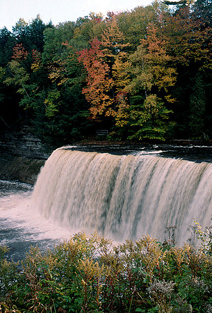 Upper Tahquamenon Falls