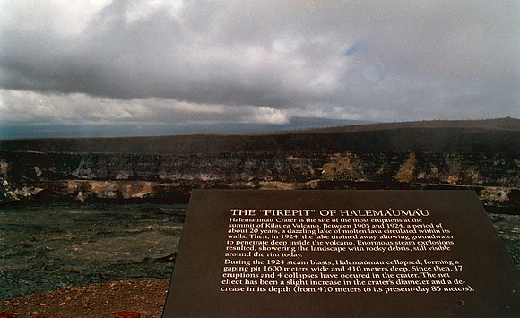 Craters in Volcanoes National Park