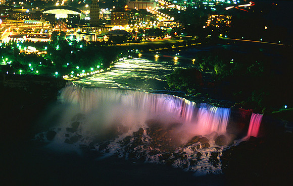 Niagara Falls US side at Night