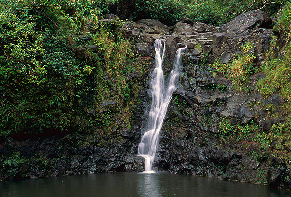 Puohokamoa Falls