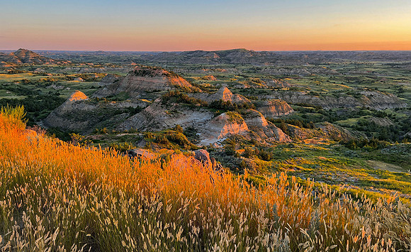 Painted Canyon overlook sunrise