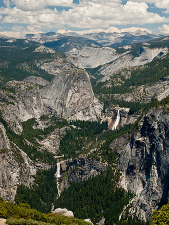 Yosemite Valley from panorama trail
