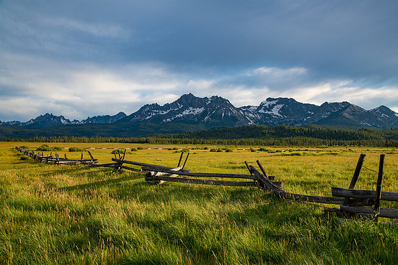 Sawtooth Mountains