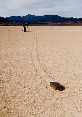 Sailing stone