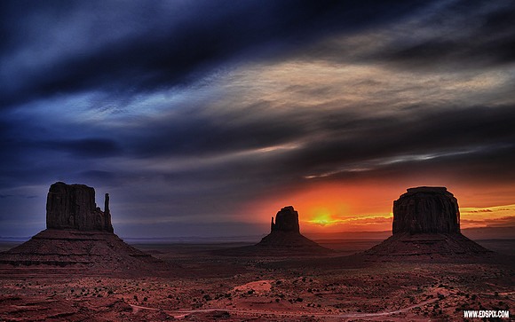 Monument Valley sunrise